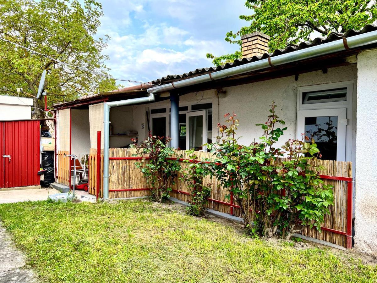 Liget Holiday Home Фоньод Екстер'єр фото